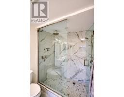 Bathroom - 49 Aylen Avenue, Ottawa, ON K2A3P7 Photo 20