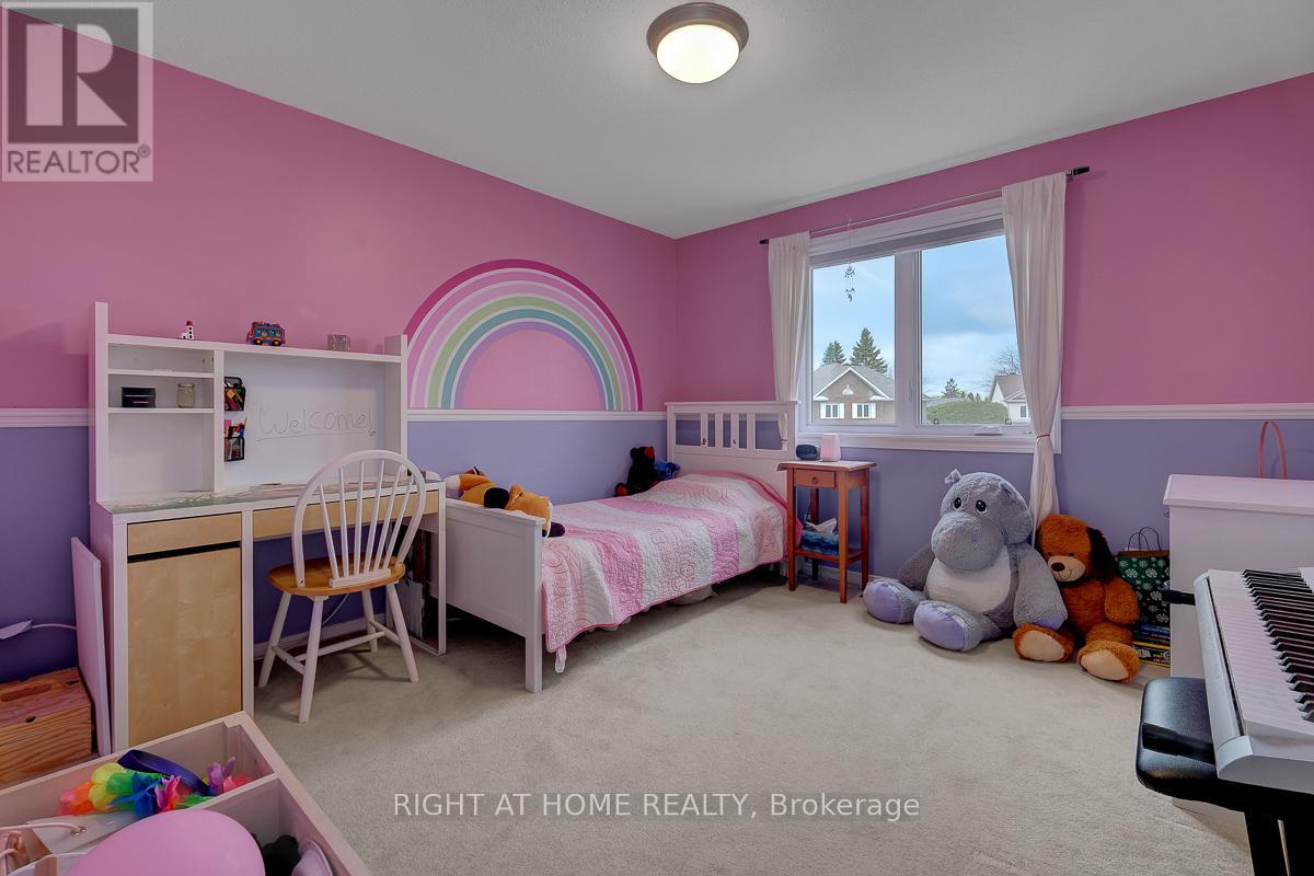 1899 ROSEWIND COURT - 26