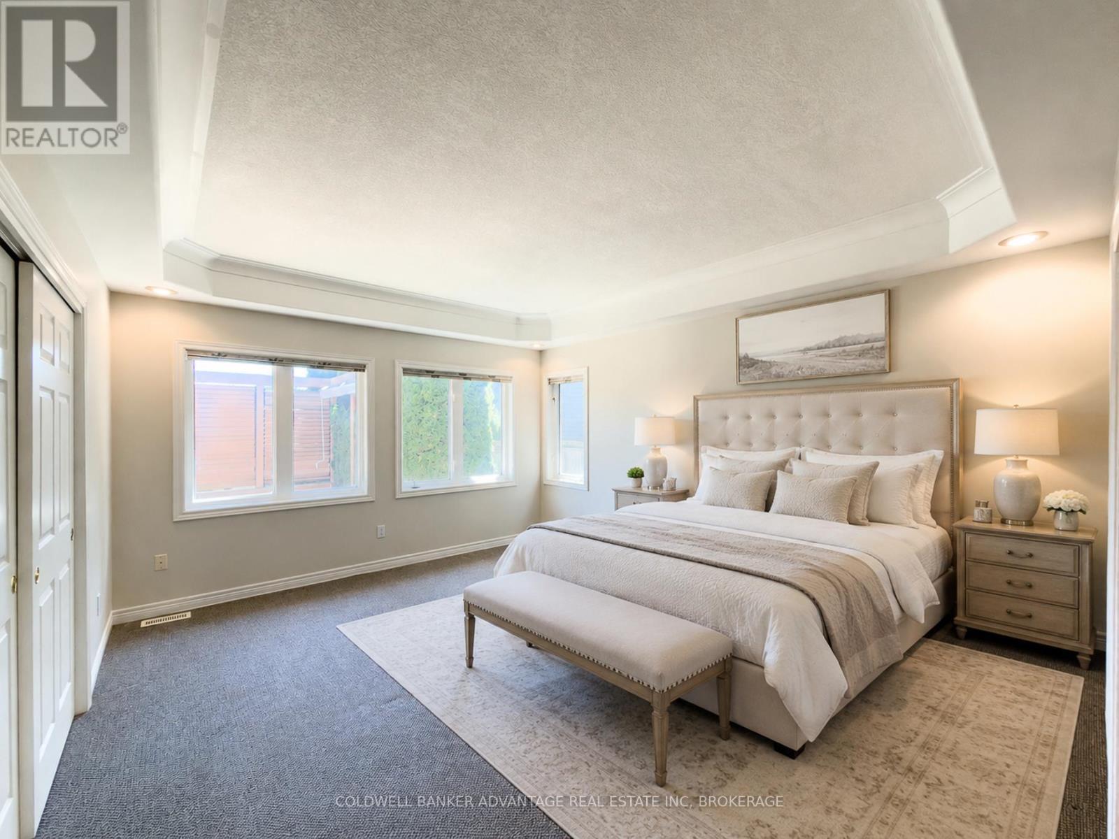 32 MICHAELA CRESCENT - 19