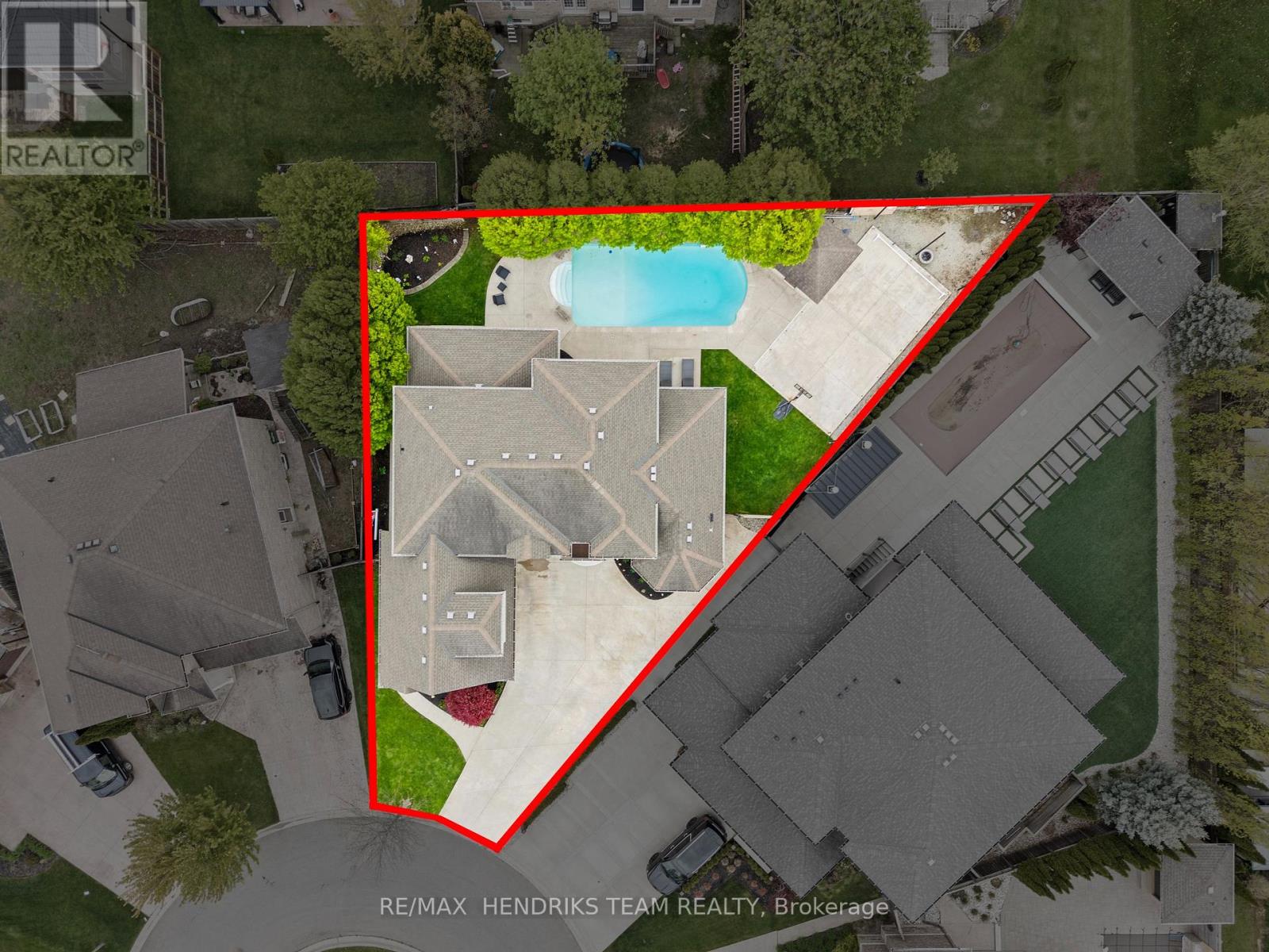 13 MCLEAN COURT - 42