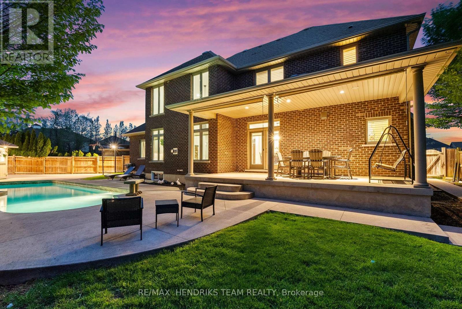 13 MCLEAN COURT - 34