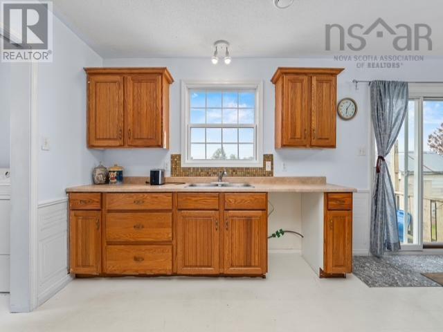 3369 Highway 215 - 24