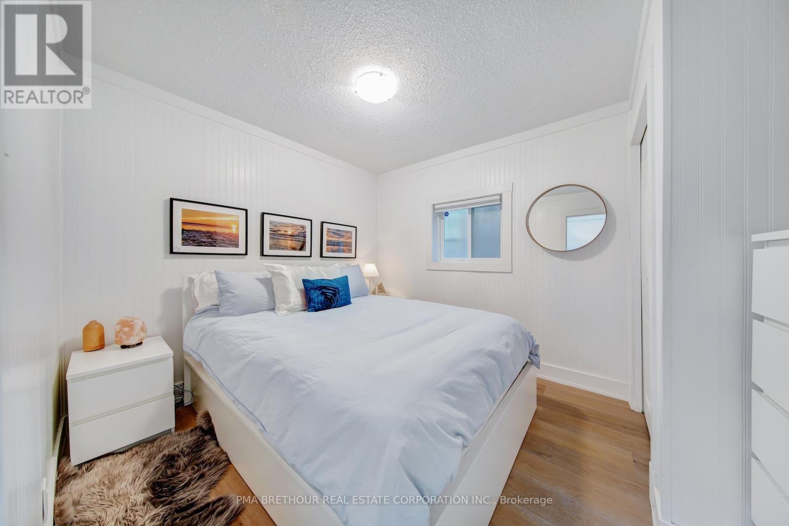 282 COASTLINE DRIVE - 16