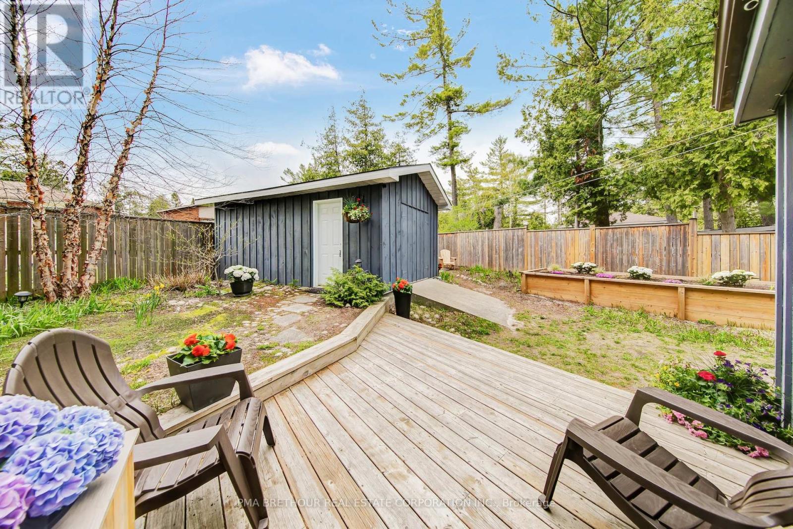 282 COASTLINE DRIVE - 33
