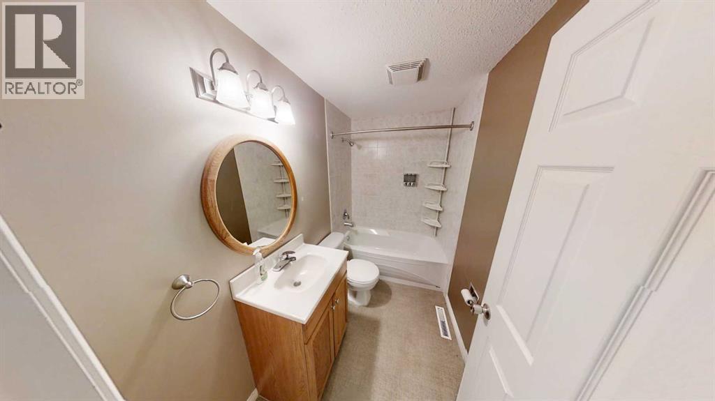 9319 103 Avenue - 6