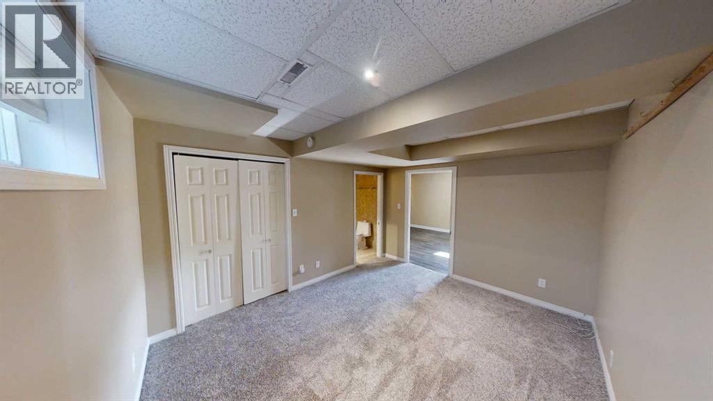 9319 103 Avenue - 10