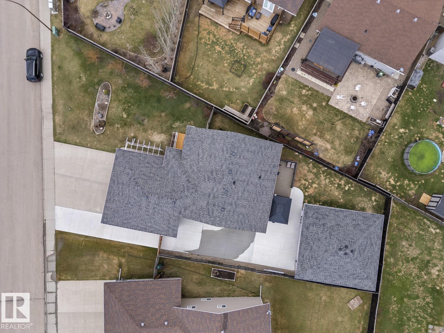 4916 59 AV - Image 2