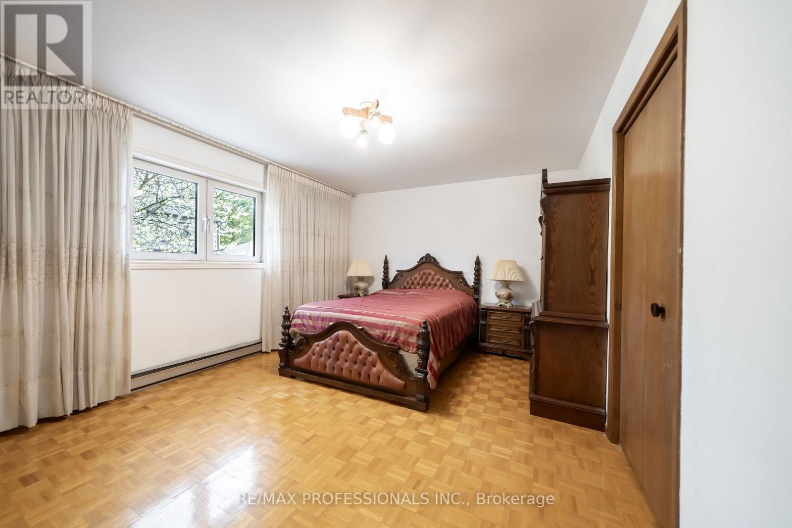 1164 KIPLING AVENUE - 8