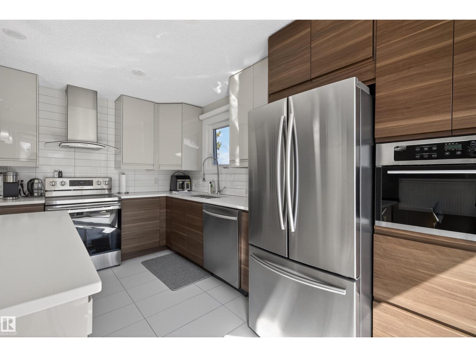 15251 88A ST NW - 15