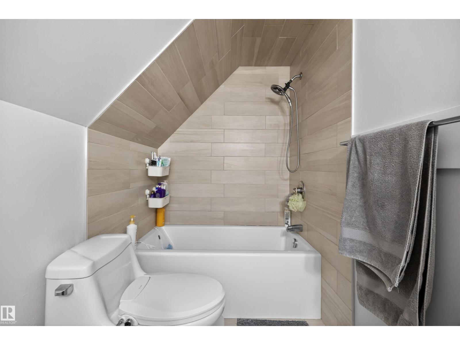 15251 88A ST NW - 40