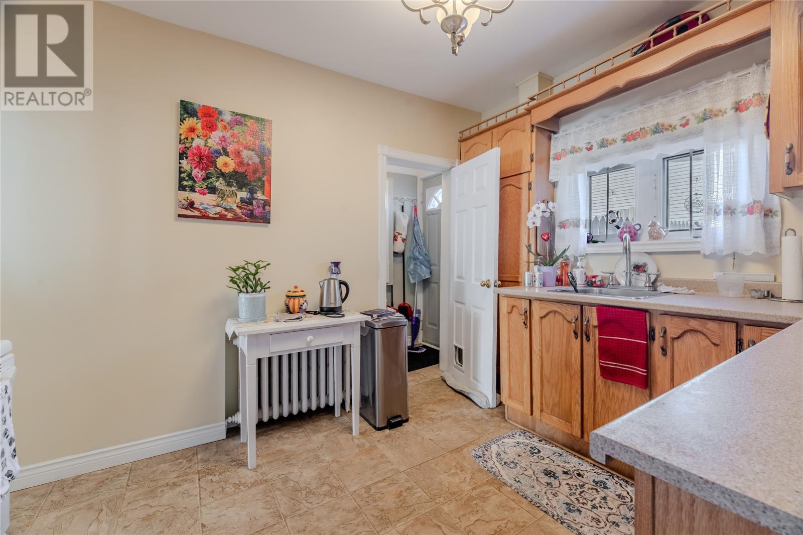 54 Belvedere Street - 12