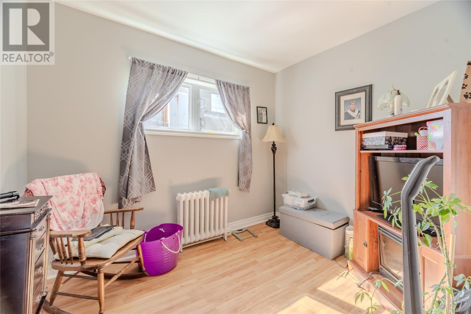 54 Belvedere Street - 17