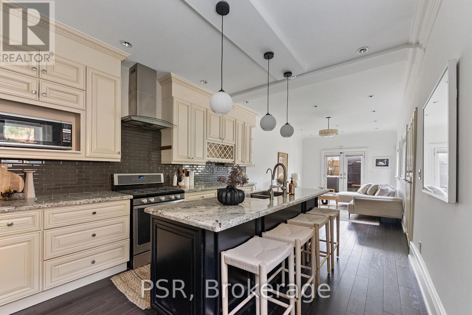 126 DOVERCOURT ROAD - 10