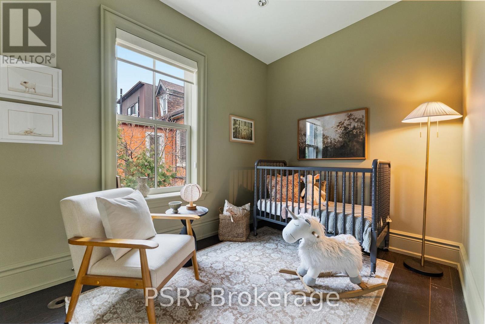 126 DOVERCOURT ROAD - 22