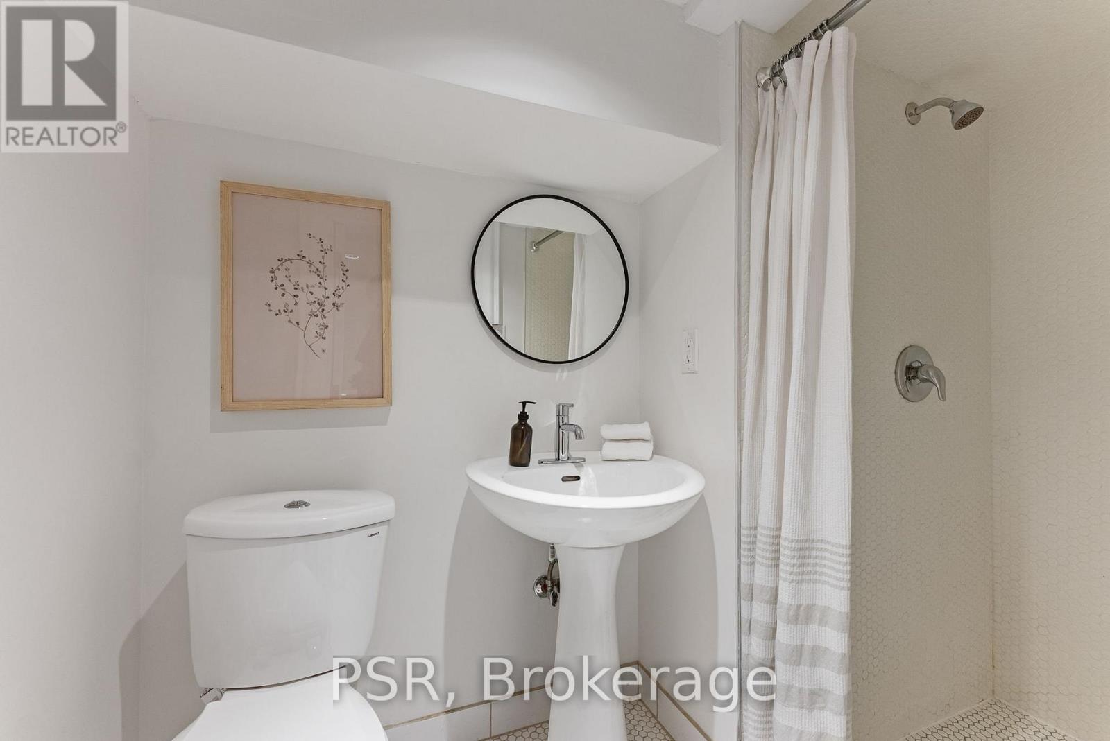 126 DOVERCOURT ROAD - 33