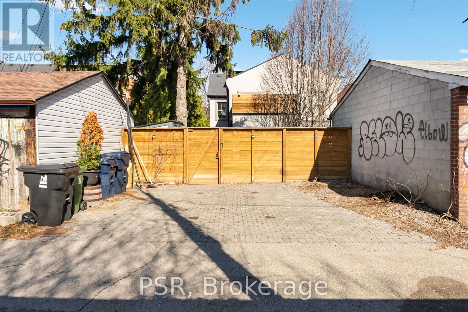 126 DOVERCOURT ROAD - 43