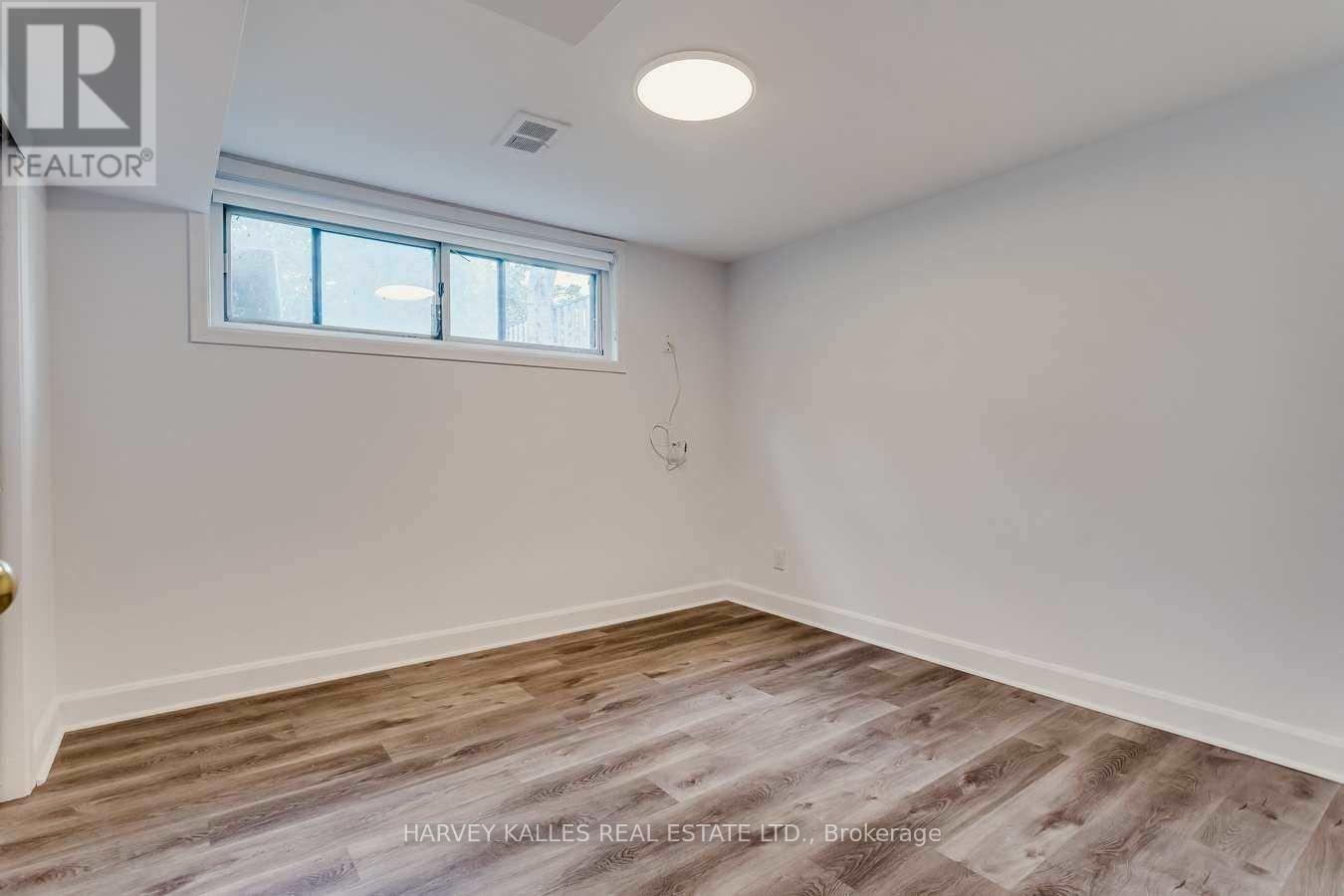 135 COMBE AVENUE - 30