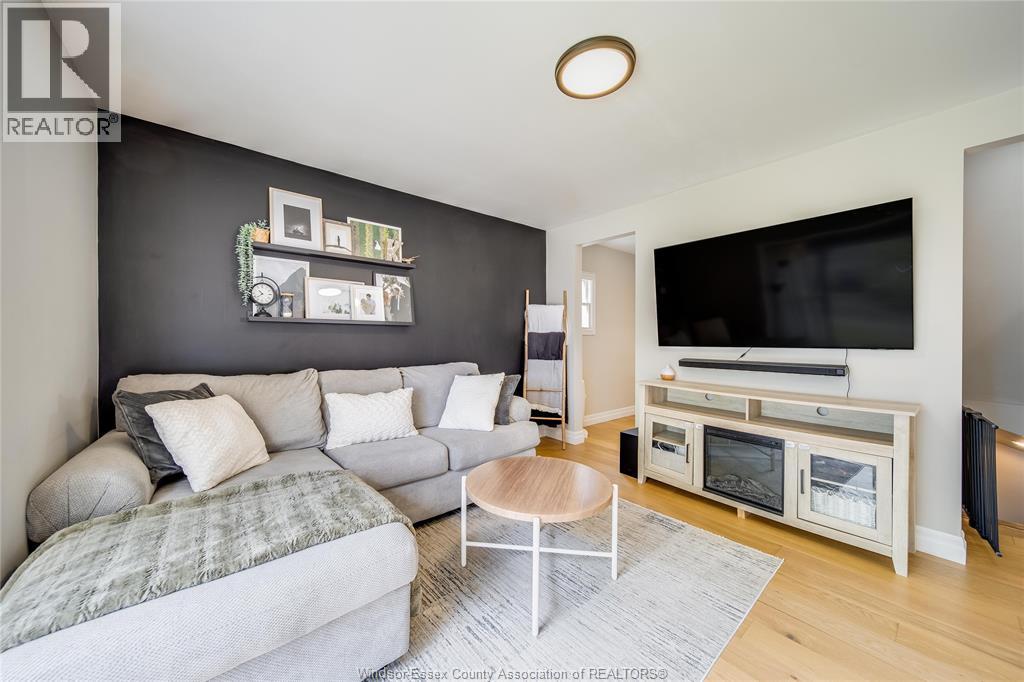 1889 LABADIE, Windsor, Ontario, N8W4J8 — Photo 33