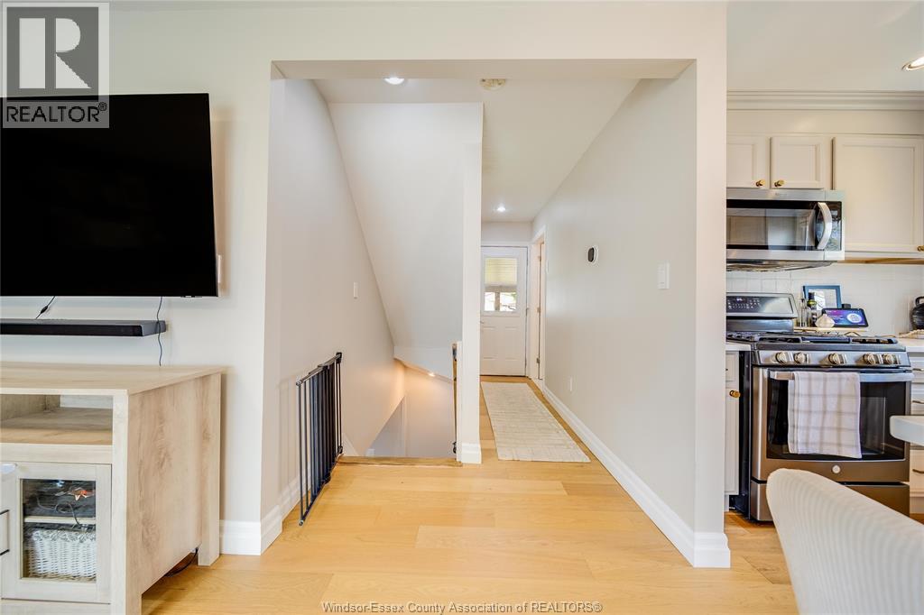 1889 LABADIE, Windsor, Ontario, N8W4J8 — Photo 27