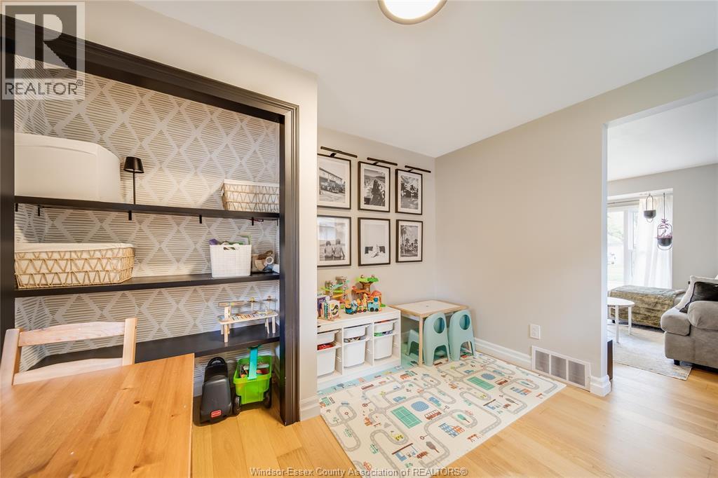 1889 LABADIE, Windsor, Ontario, N8W4J8 — Photo 42