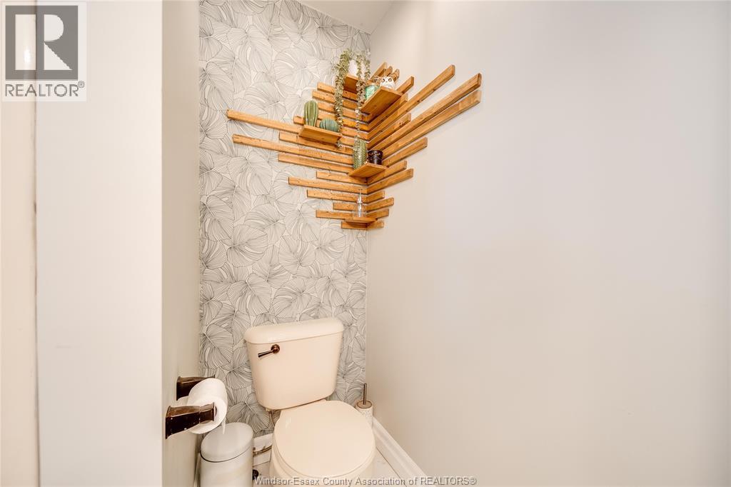 1889 LABADIE, Windsor, Ontario, N8W4J8 — Photo 17