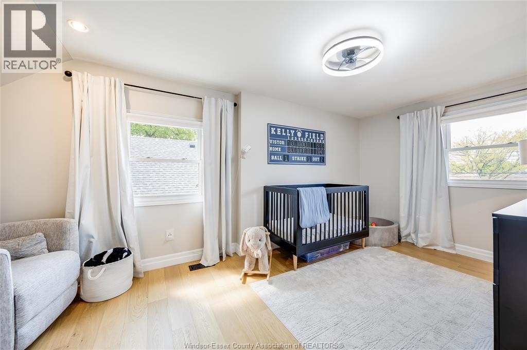 1889 LABADIE, Windsor, Ontario, N8W4J8 — Photo 11