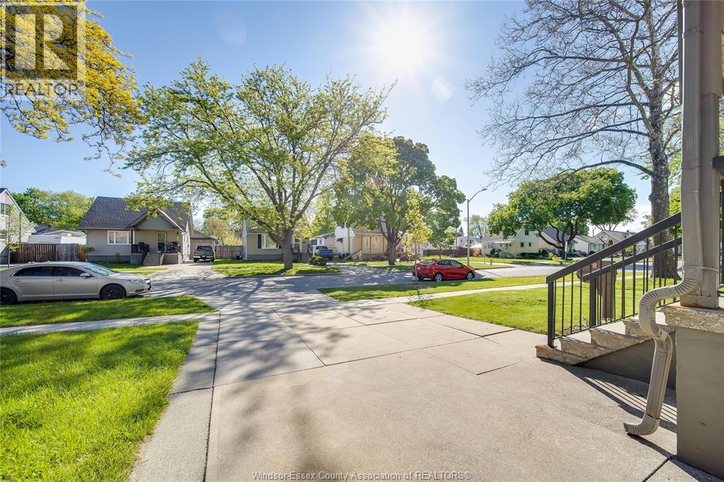 1889 LABADIE, Windsor, Ontario, N8W4J8 — Photo 14