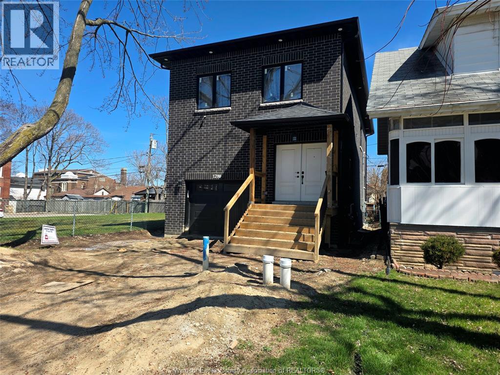 1280 DUFFERIN PLACE, Windsor, Ontario, N8X3K1 — Photo 2