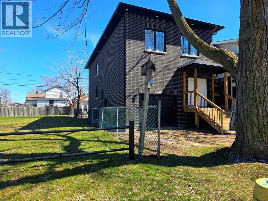 1280 DUFFERIN PLACE, Windsor, Ontario, N8X3K1 — Photo 3