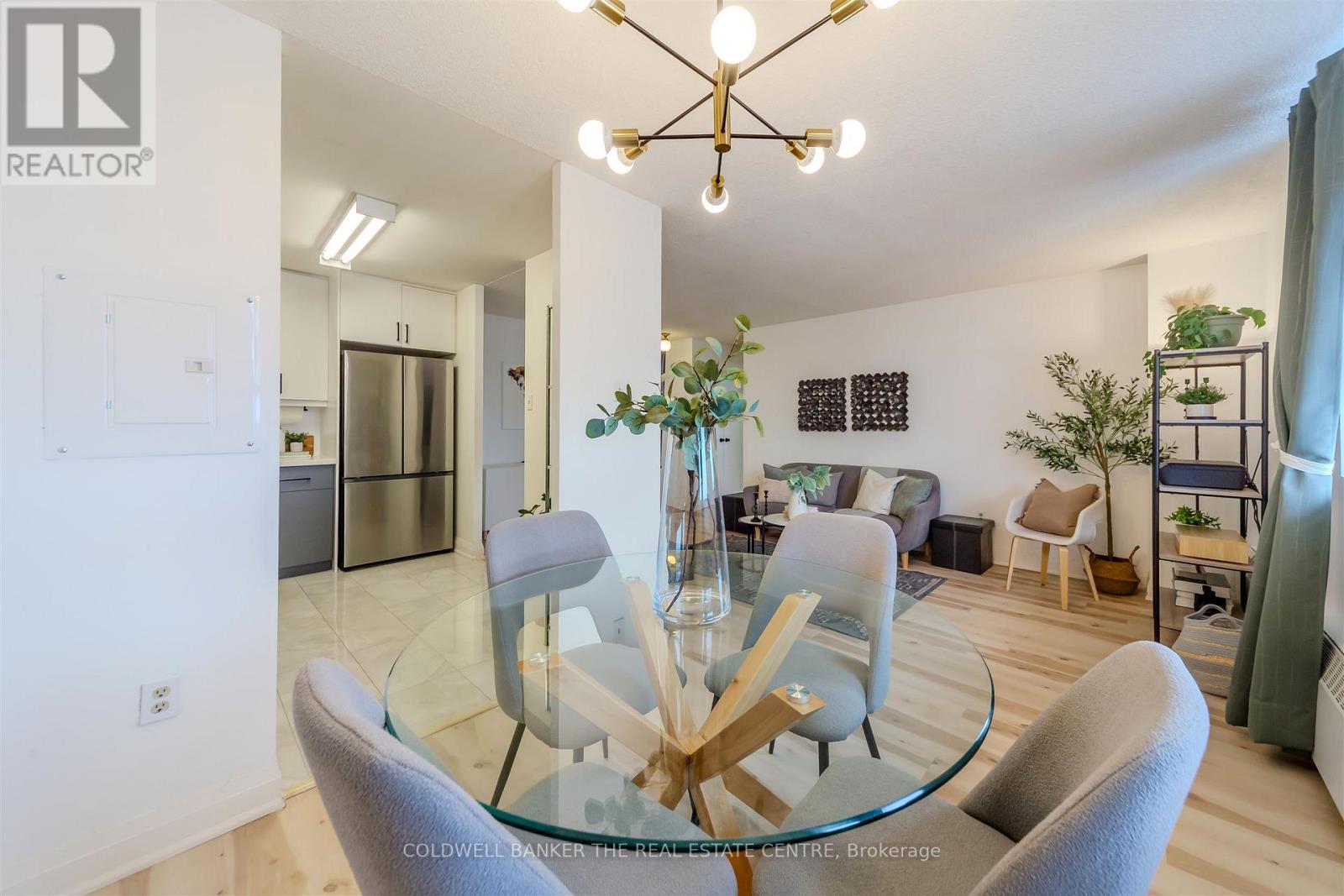 #1006 100 DUNDALK DRIVE - 11
