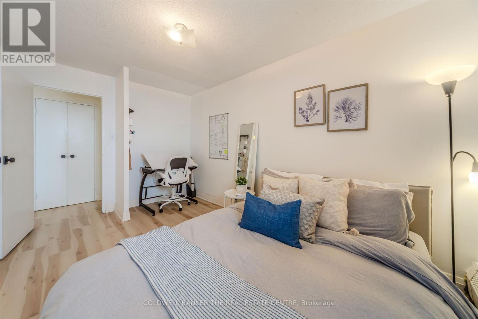 #1006 100 DUNDALK DRIVE - 18