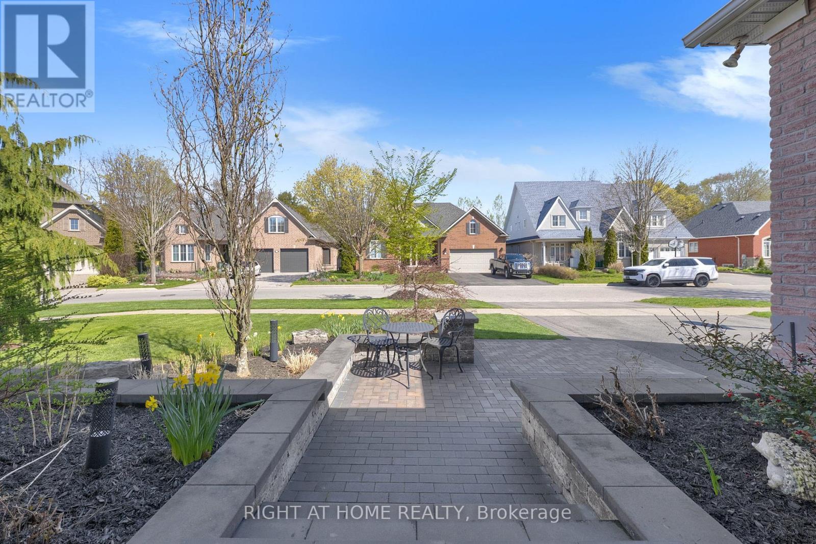 75 AUBURN LANE - 35
