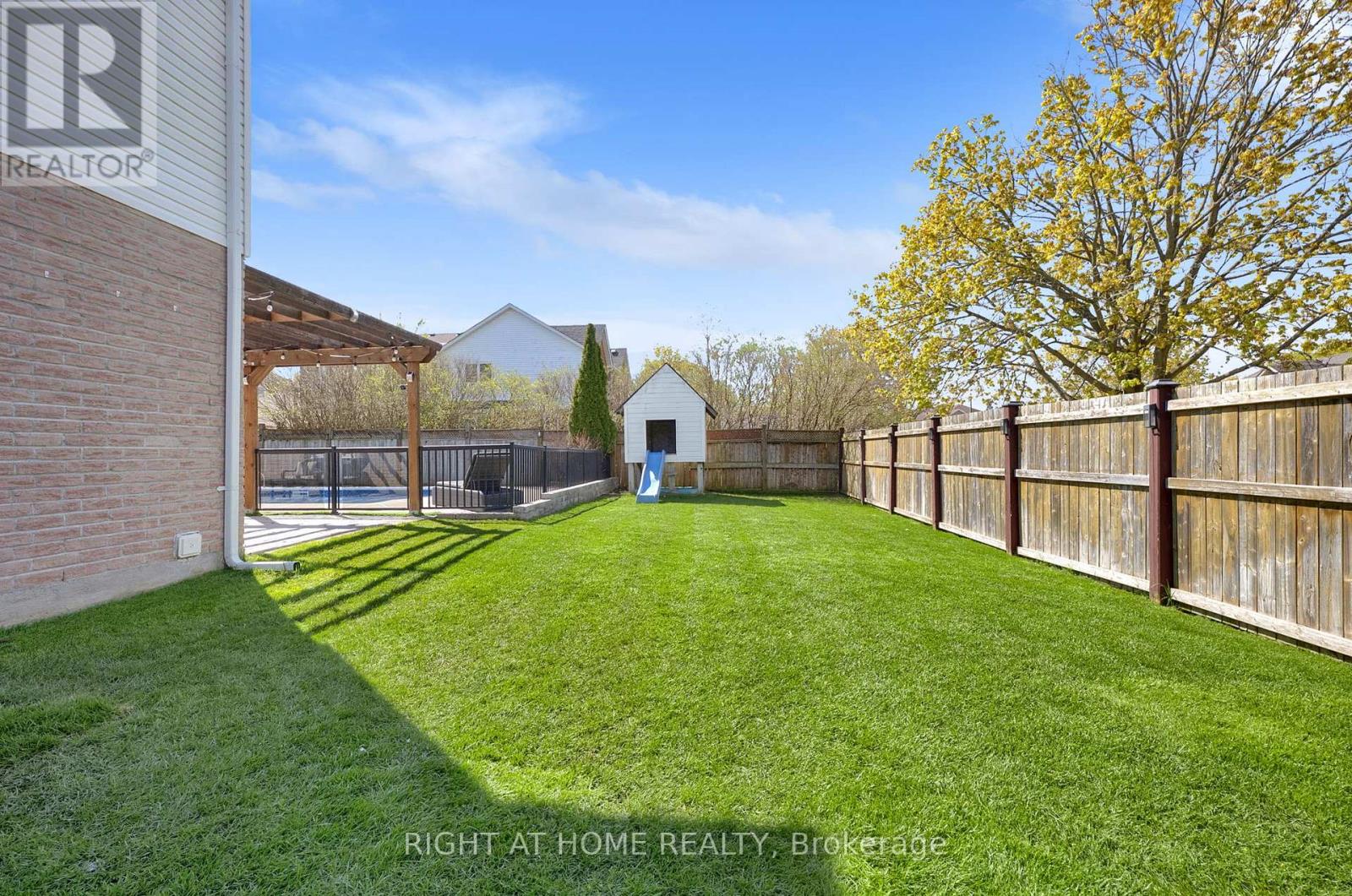 75 AUBURN LANE - 37