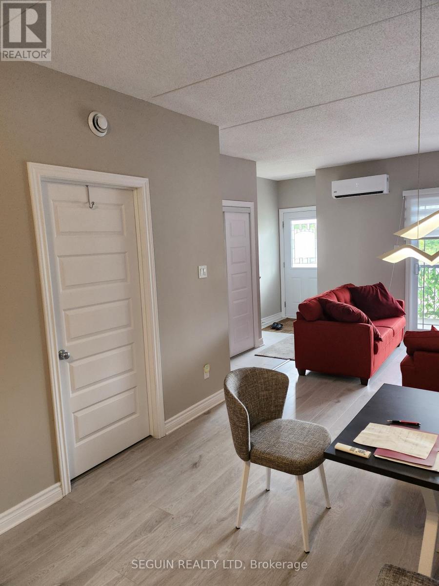 #205 225 SPENCE AVENUE - 6