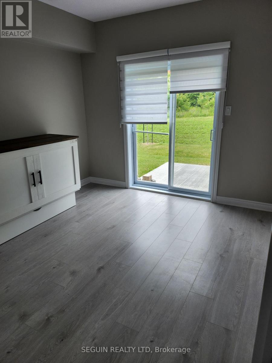 #205 225 SPENCE AVENUE - 10