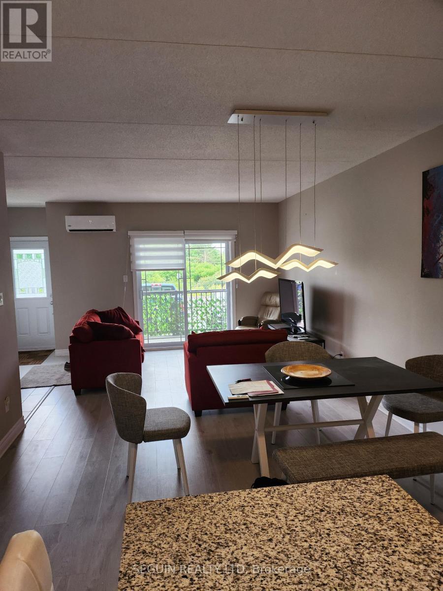 #205 225 SPENCE AVENUE - 5
