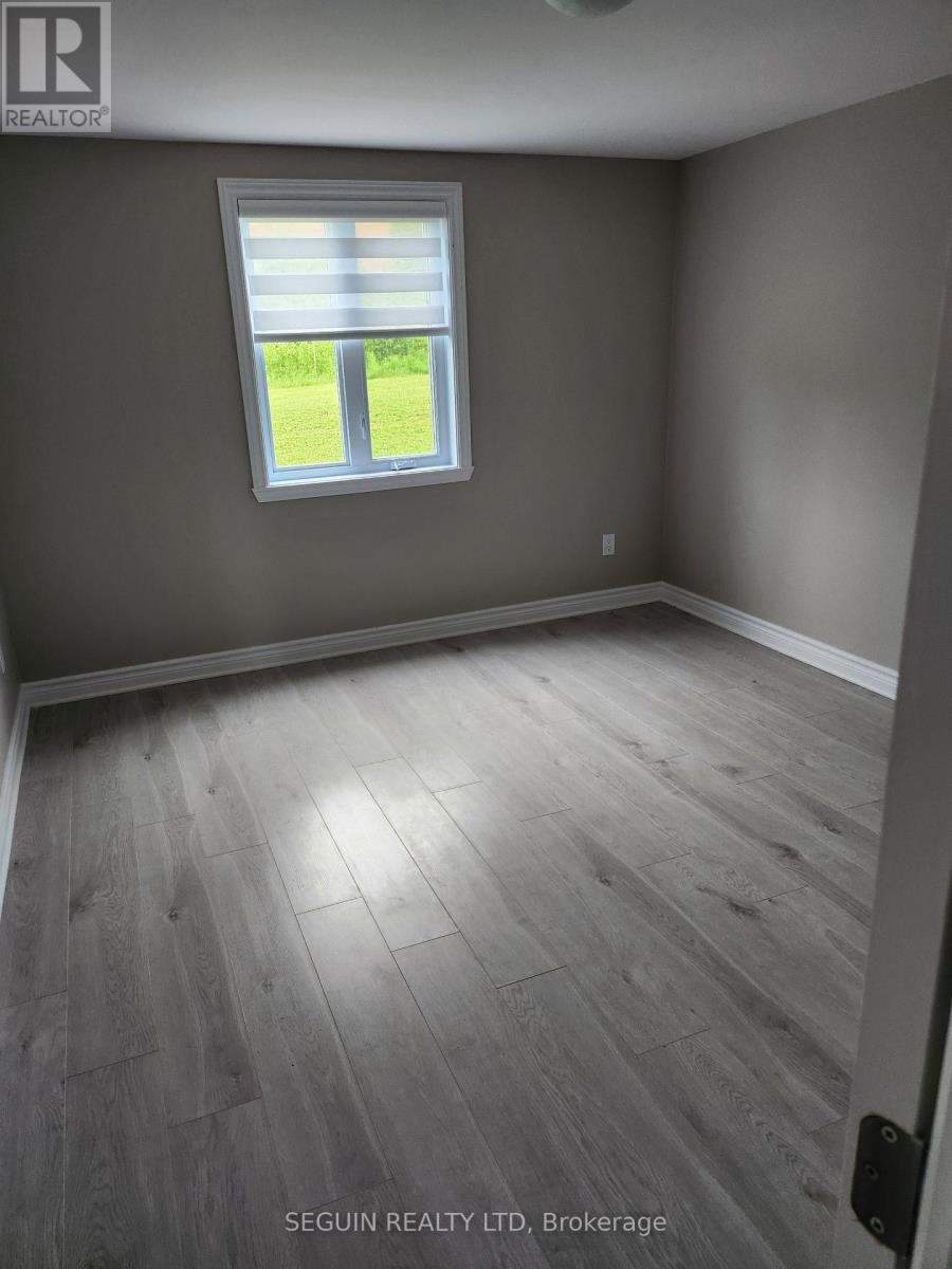 #205 225 SPENCE AVENUE - 9