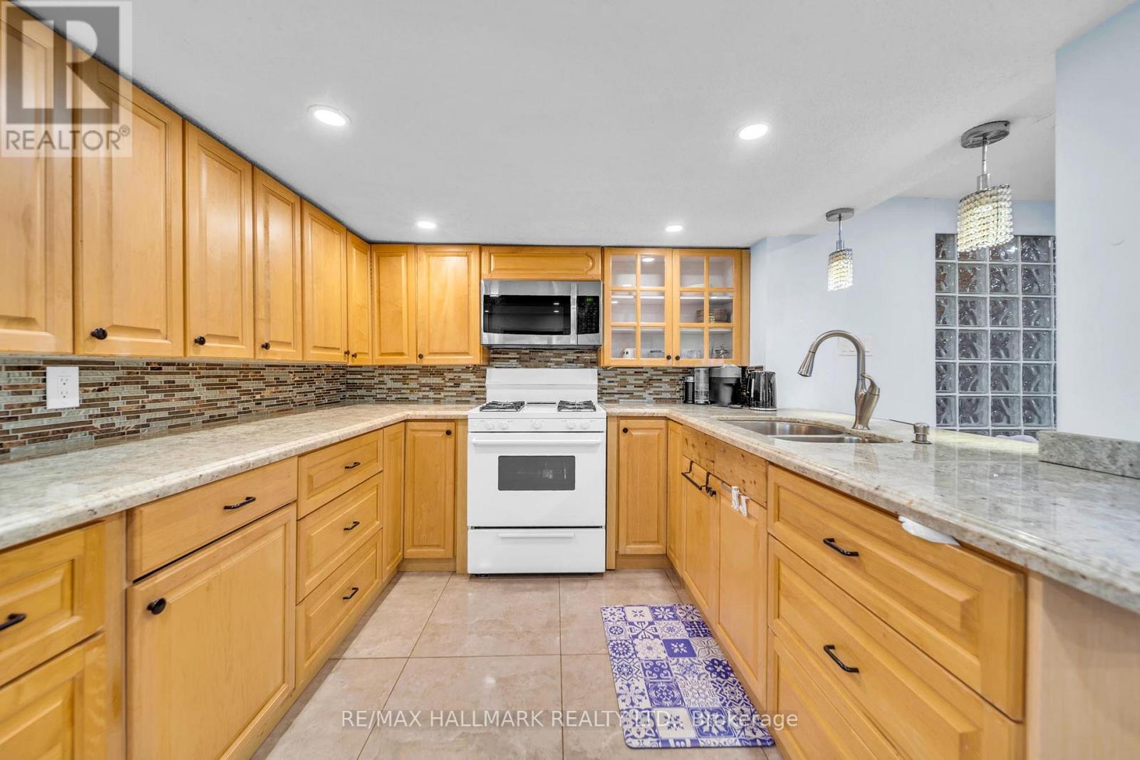 58 ALEXIS ROAD - 38