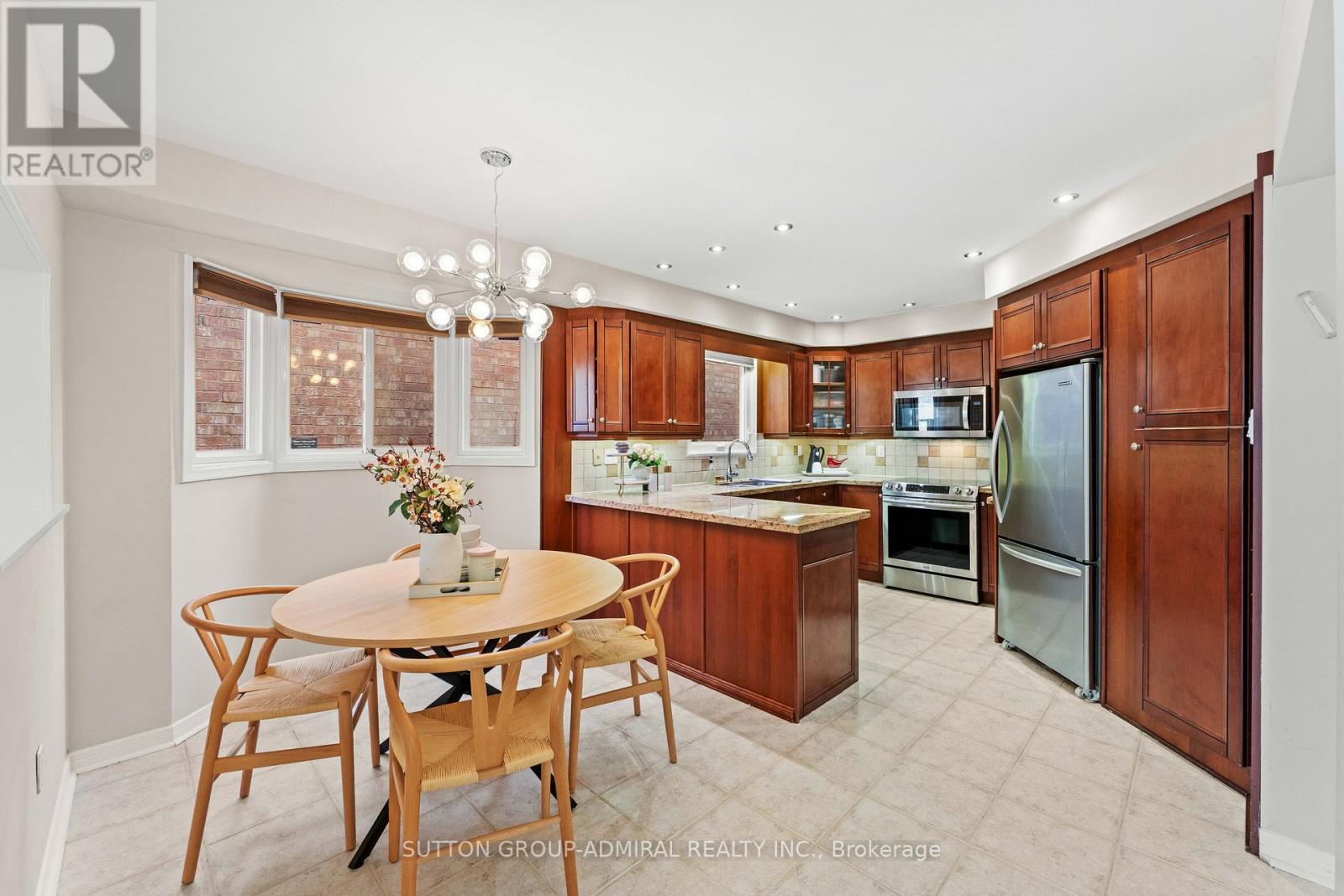 27 RAMBLEWOOD LANE - 7