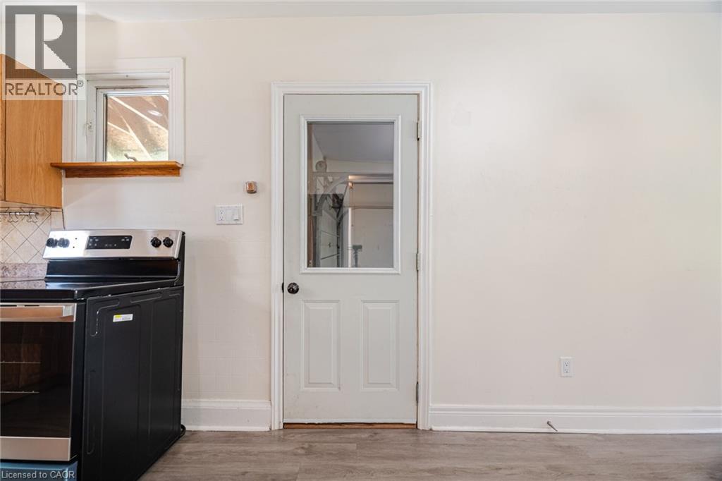 64 SHELDON Avenue N Unit# UPPER, Kitchener, Ontario, N2H3M4 — Photo 4