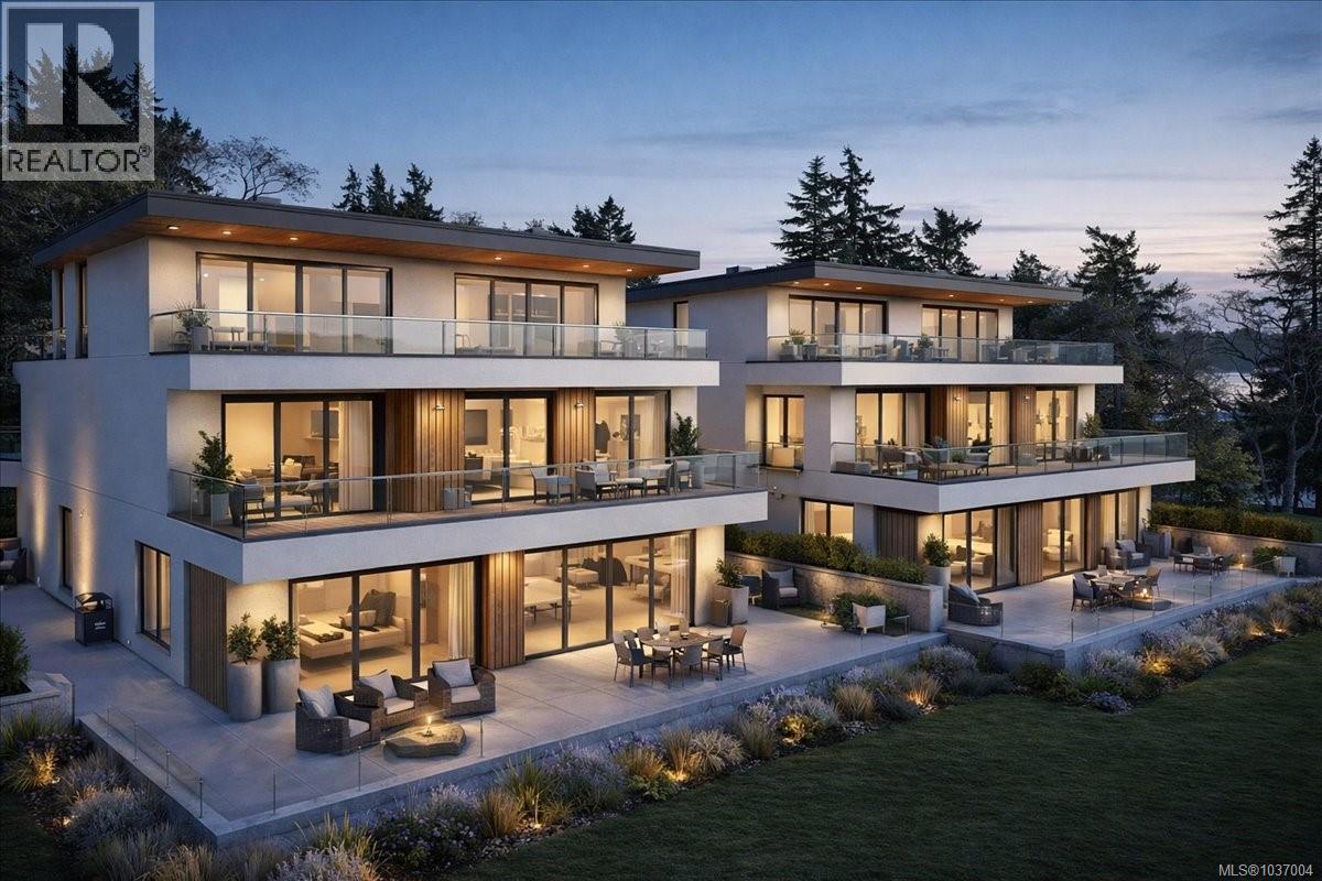 3 2737 Tudor Avenue, Saanich
