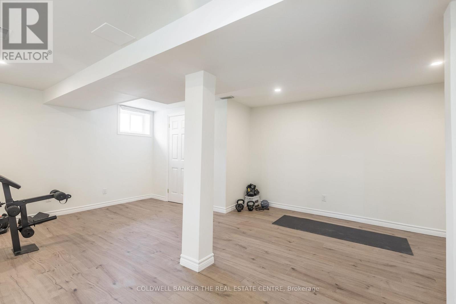 461 ALBERTA STREET - 22