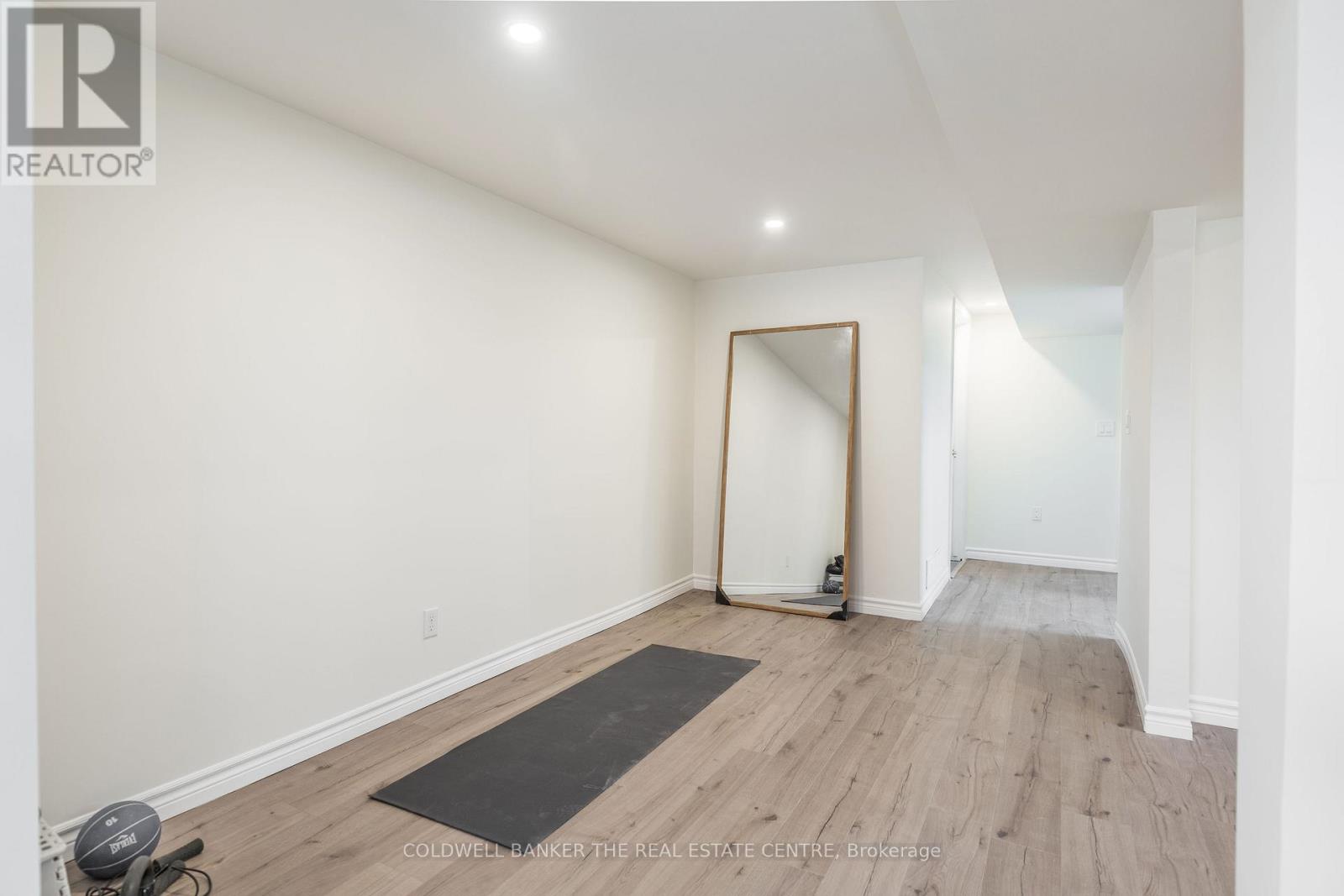 461 ALBERTA STREET - 23