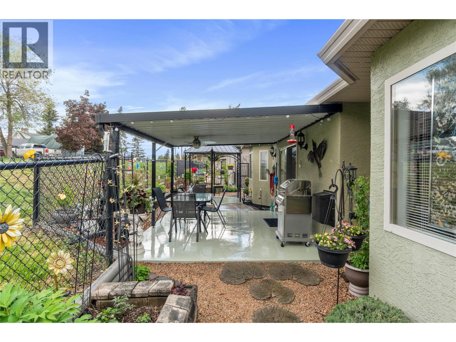 #15 2595 Catherine Place - 19