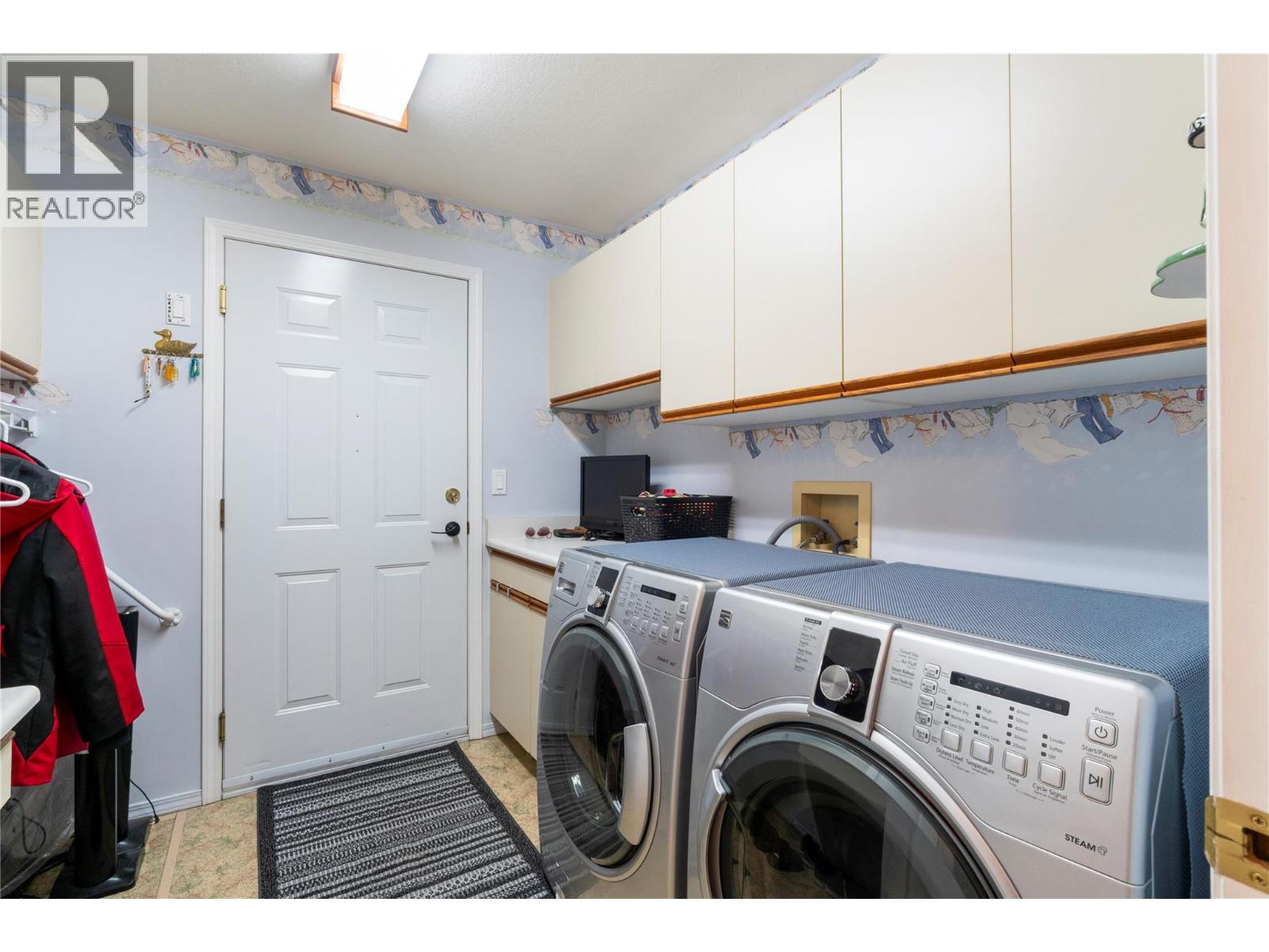 #15 2595 Catherine Place - 26