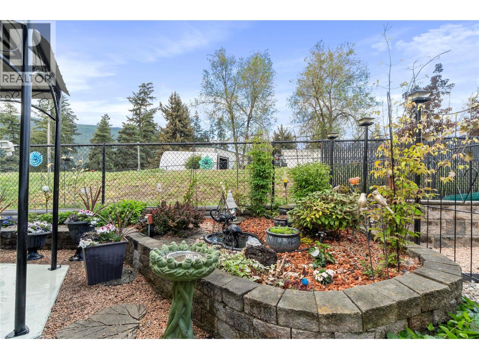 #15 2595 Catherine Place - 60