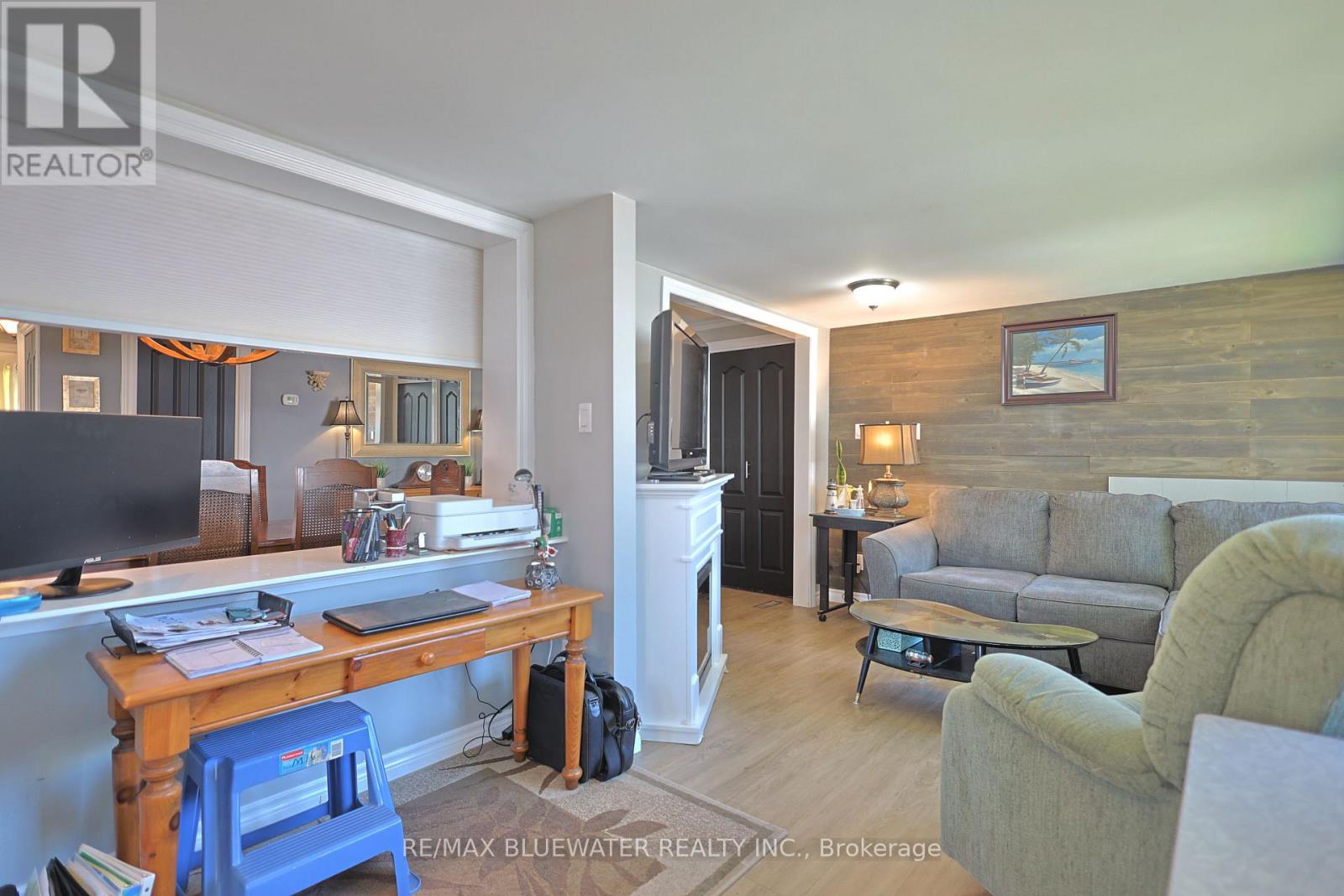 227 PEBBLE BEACH PARKWAY - 25