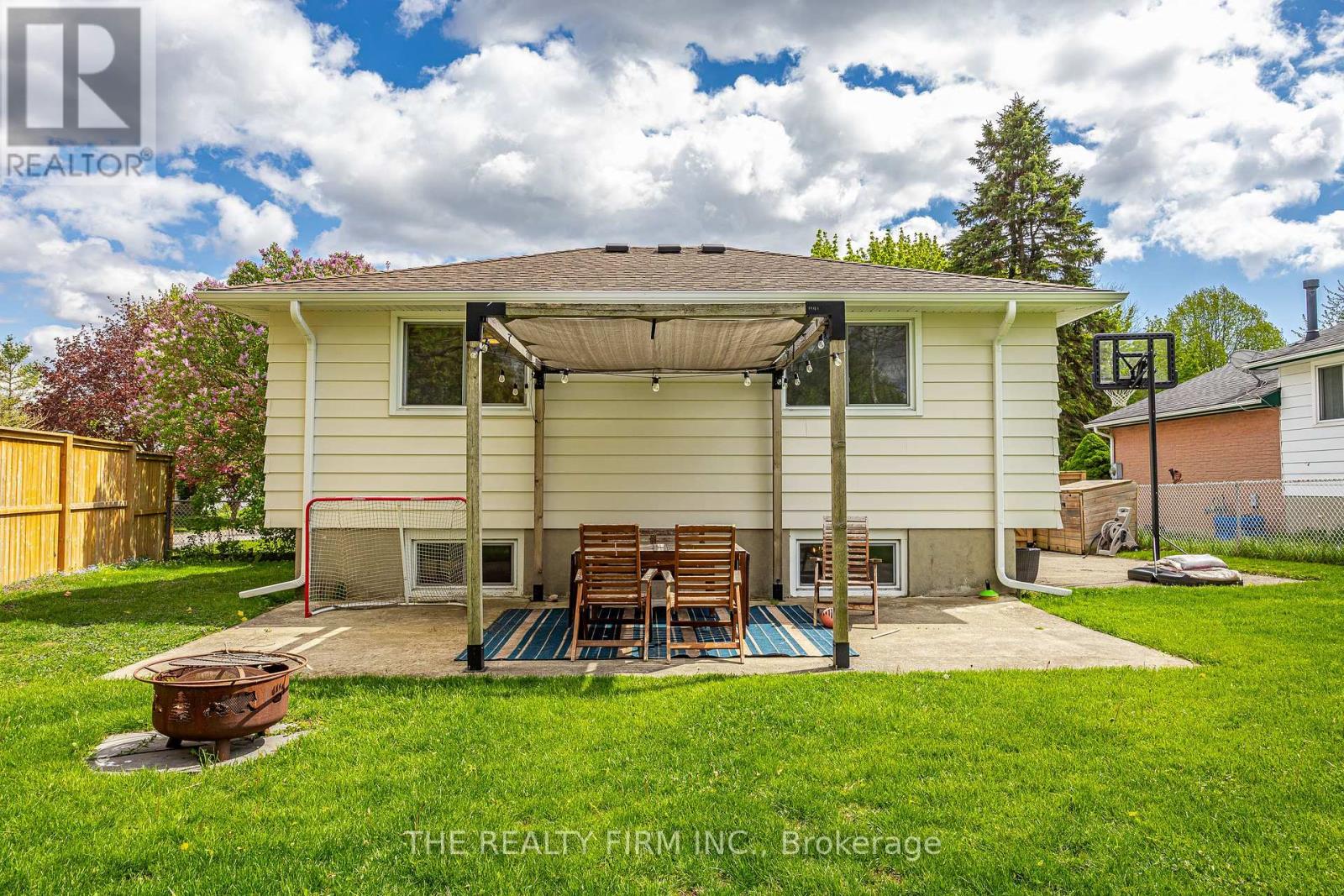 108 BRUNSWICK AVENUE - 44