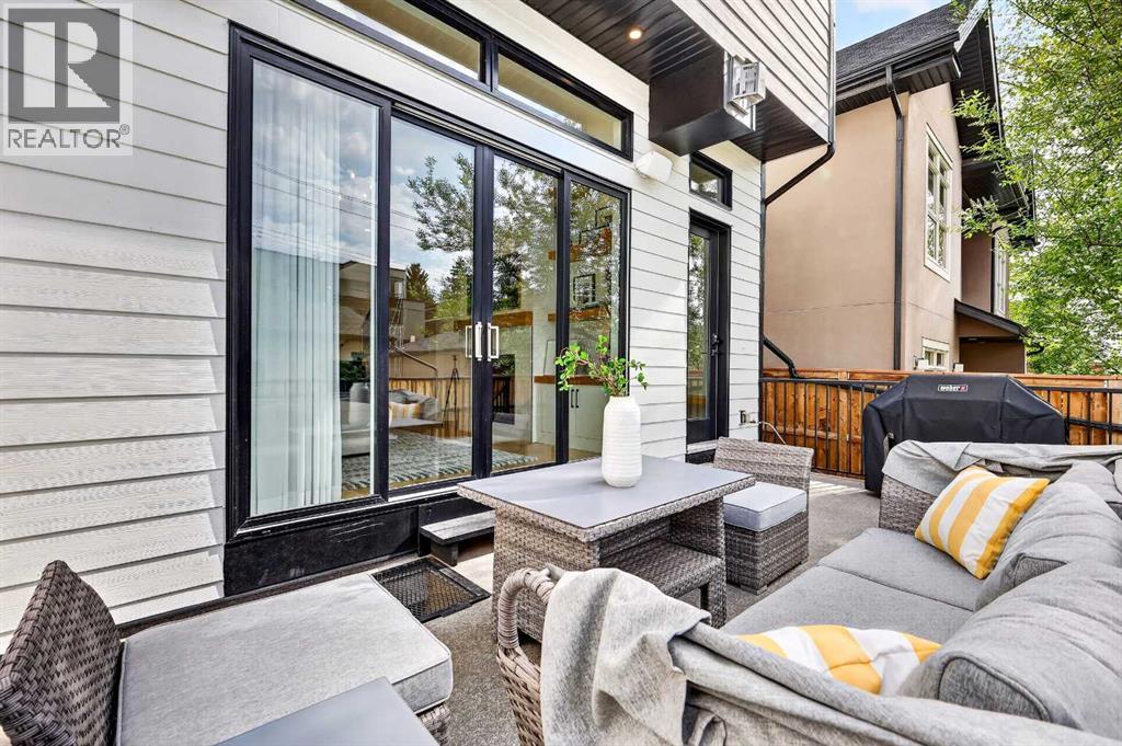 2129 27 Avenue SW — photo 41