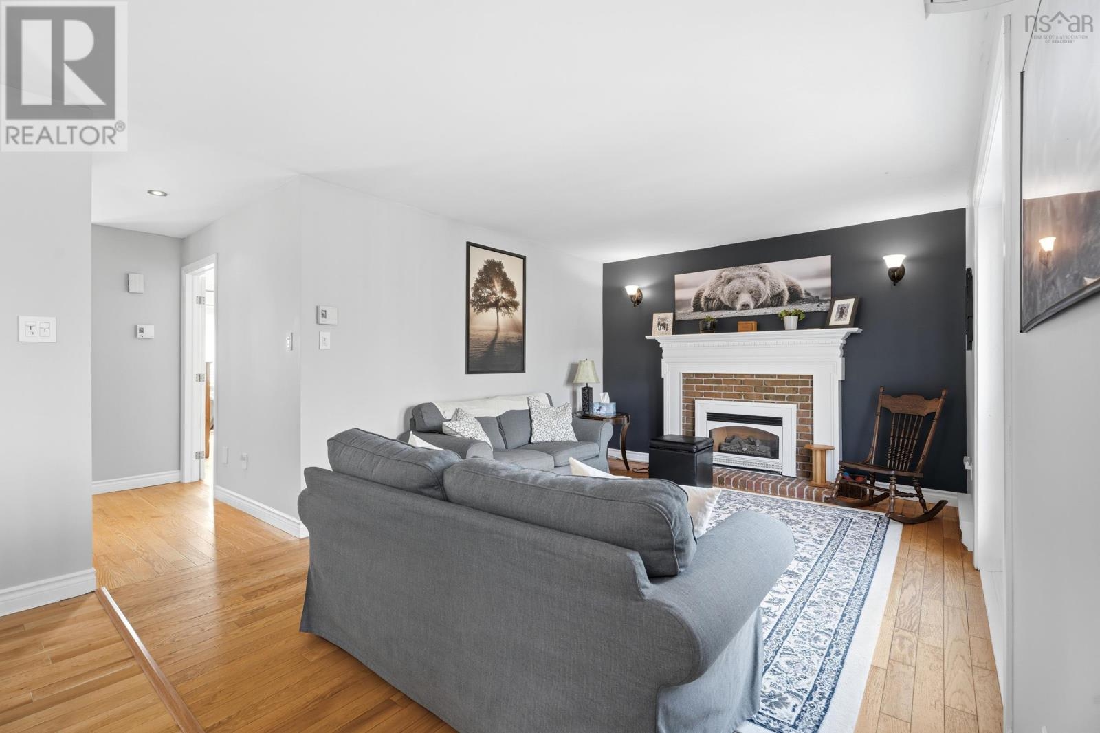 Property 18 of 52 of 142 Ridgevale Drive